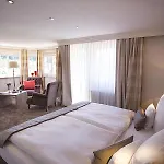 Hennemann 4*