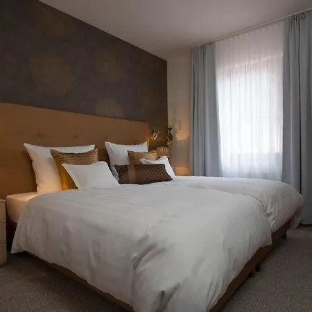 Hennemann 4* Cobbenrode